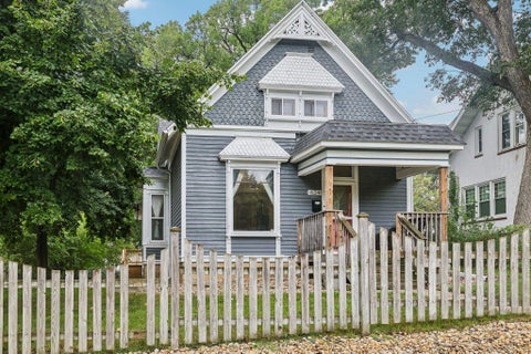 Photo of 624 S Garfield Avenue, Janesville, WI 53545 (MLS # 2032497)