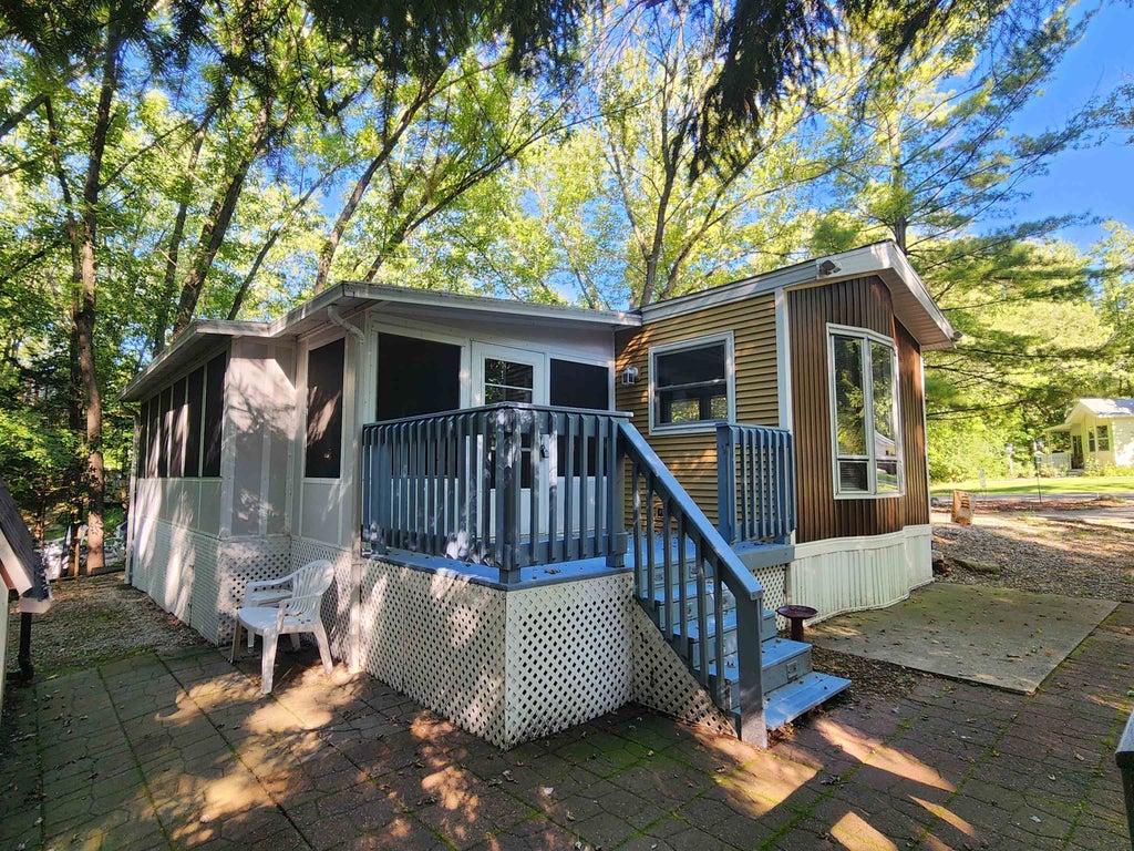 811124506 Eric Kim's Listings