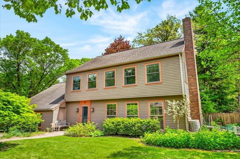 Photo of 201 Saratoga Circle, Madison, WI 53705 (MLS # 2023349)
