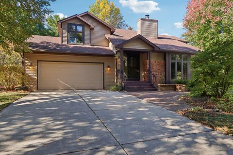 Photo of 10 Windhaven Circle, Madison, WI 53717 (MLS # 2011160)