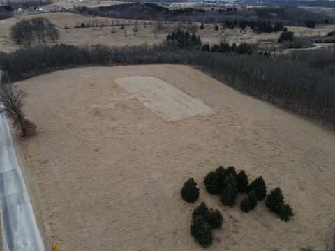 Photo of 5.48 Acres Oneil Road, Mineral Point, WI 53565 (MLS # 2017153)