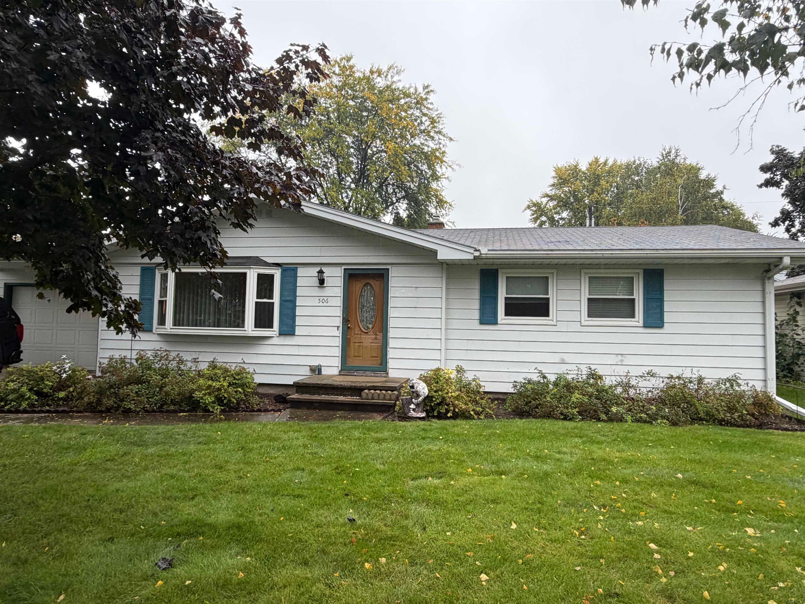 506 Lake Street