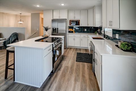 Tiny photo for 10 Ammerman Circle, Madison, WI 53716 (MLS # 2012475)