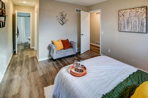 Tiny photo for 10 Ammerman Circle, Madison, WI 53716 (MLS # 2012475)