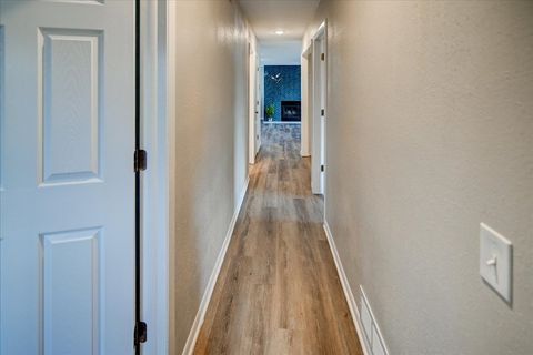 Tiny photo for 10 Ammerman Circle, Madison, WI 53716 (MLS # 2012475)