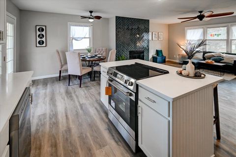 Tiny photo for 10 Ammerman Circle, Madison, WI 53716 (MLS # 2012475)