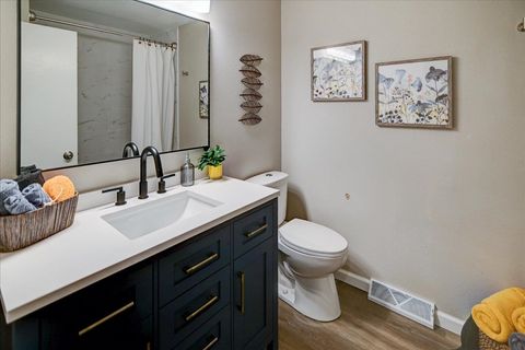 Tiny photo for 10 Ammerman Circle, Madison, WI 53716 (MLS # 2012475)