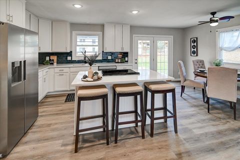 Tiny photo for 10 Ammerman Circle, Madison, WI 53716 (MLS # 2012475)