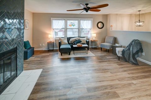 Tiny photo for 10 Ammerman Circle, Madison, WI 53716 (MLS # 2012475)