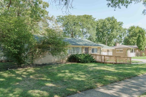 Photo of 1321 Sherman Avenue, Janesville, WI 53545 (MLS # 2033398)