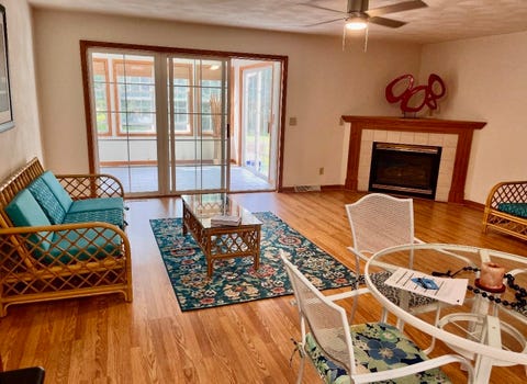 Photo of 1086 Stonewood Crossing, Sun Prairie, WI 53590 (MLS # 2022633)
