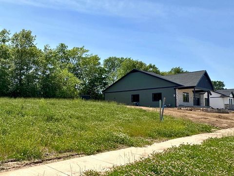 Photo of 2925 Wild Goose Way, Stoughton, WI 53589 (MLS # 2016410)