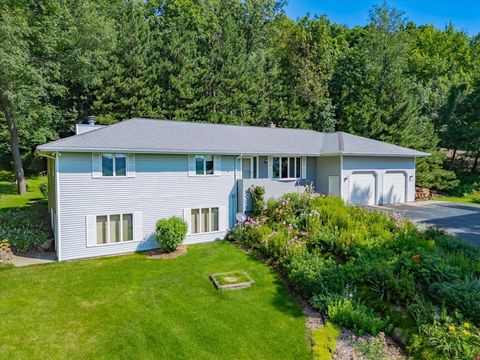 Photo of 9714 Highway 19, Mazomanie, WI 53560 (MLS # 2016839)