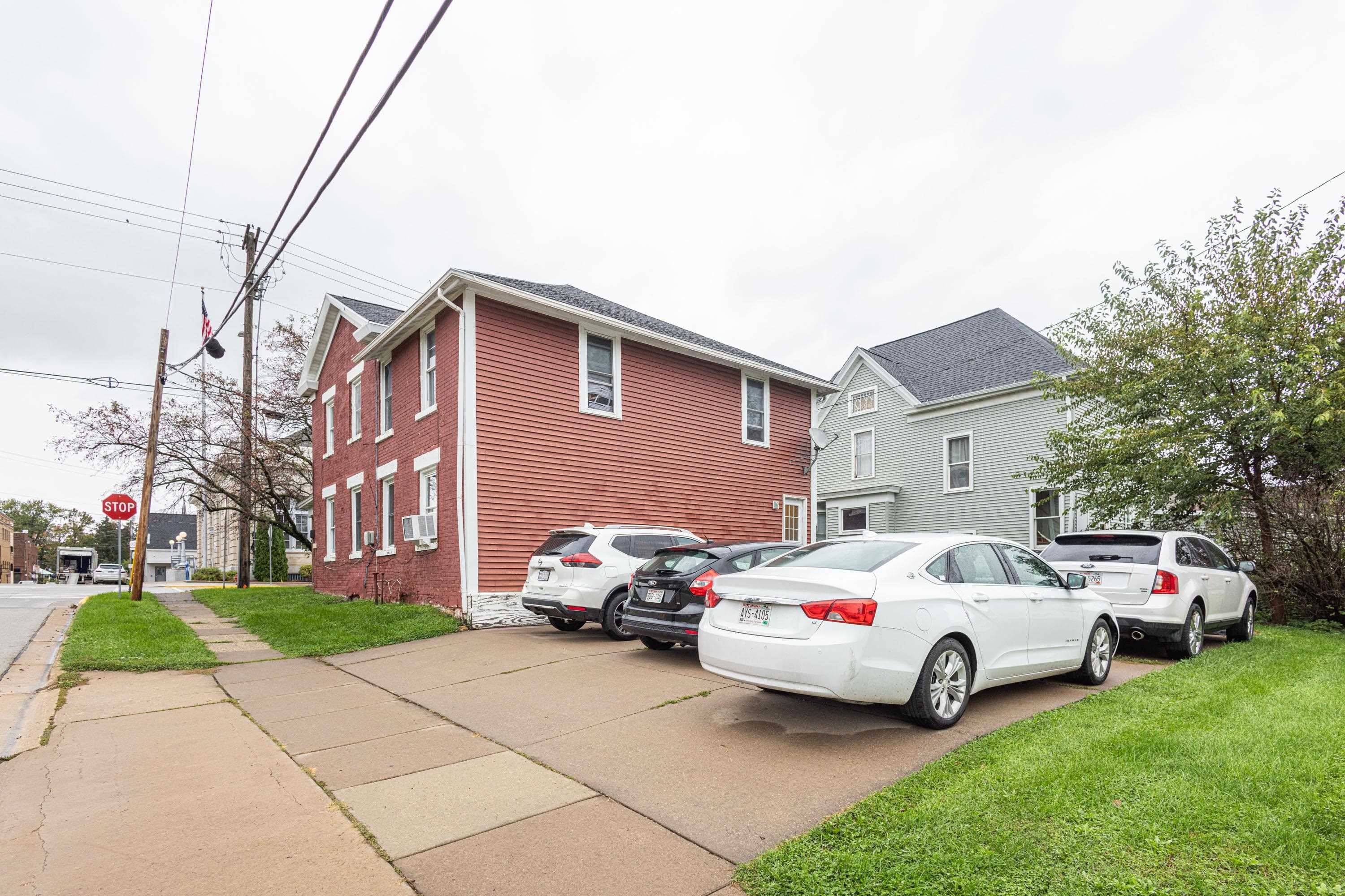 95 W Pine Street