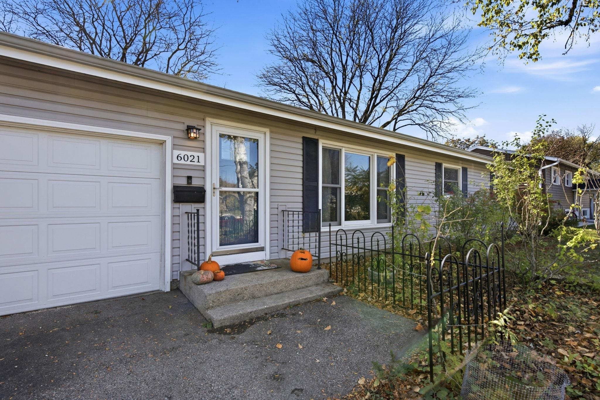 6021 Raymond Road