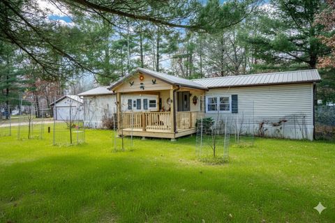 Tiny photo for 2029 Maple Street, Friendship, WI 53934 (MLS # 2012792)