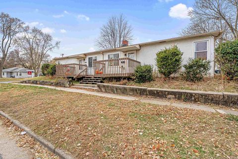 Photo of 1802-1806 LOFTSGORDON Avenue, Madison, WI 53704 (MLS # 2014898)