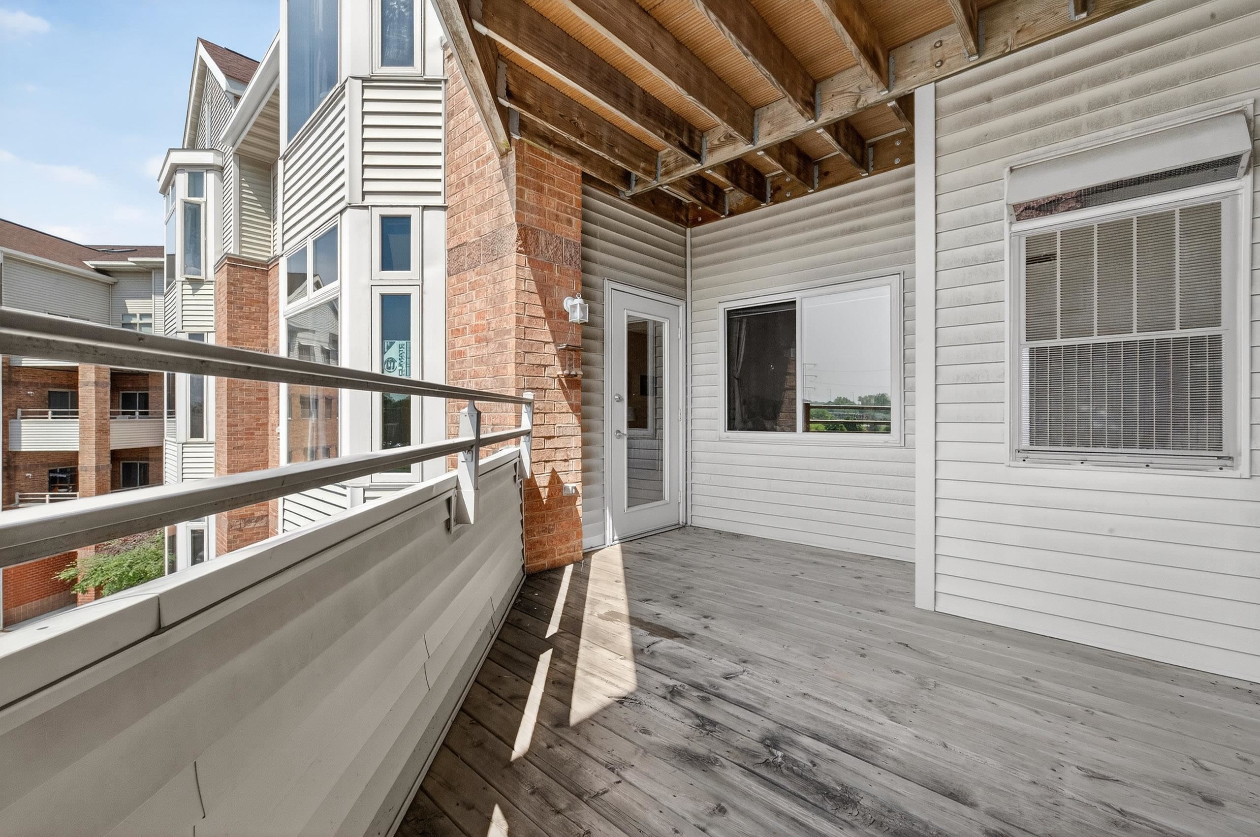 301 Harbour Town Drive 323