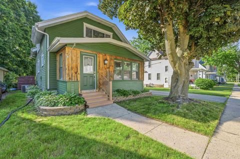 Photo of 213 Roller Avenue, Beaver Dam, WI 53916 (MLS # 2025374)