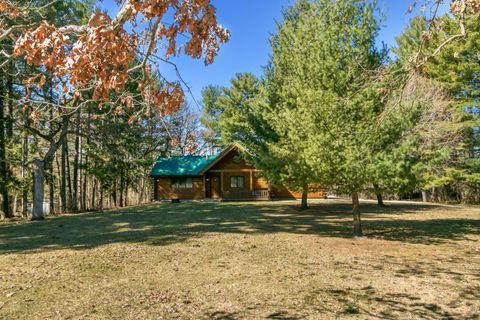Photo of N7589 Lakeside Drive, Portage, WI 53901 (MLS # 2019146)