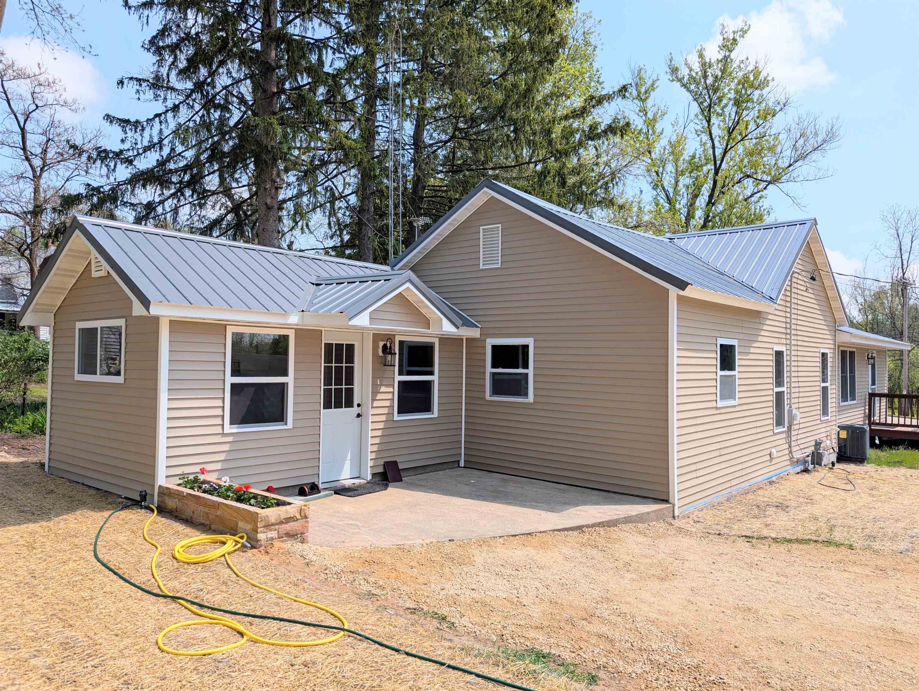 Montello, Wisconsin 53949, United States, 3 Bedrooms Bedrooms, ,2 BathroomsBathrooms,Residential,Active,133626