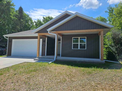 Photo of 2634 Hamilton, Portage, WI 53901 (MLS # 2012719)