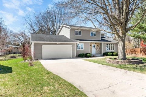 Photo of 17 Park Crest Court, Madison, WI 53711 (MLS # 2030036)