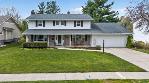 Photo of 2110 Sheridan Drive, Madison, WI 53704 (MLS # 2022408)