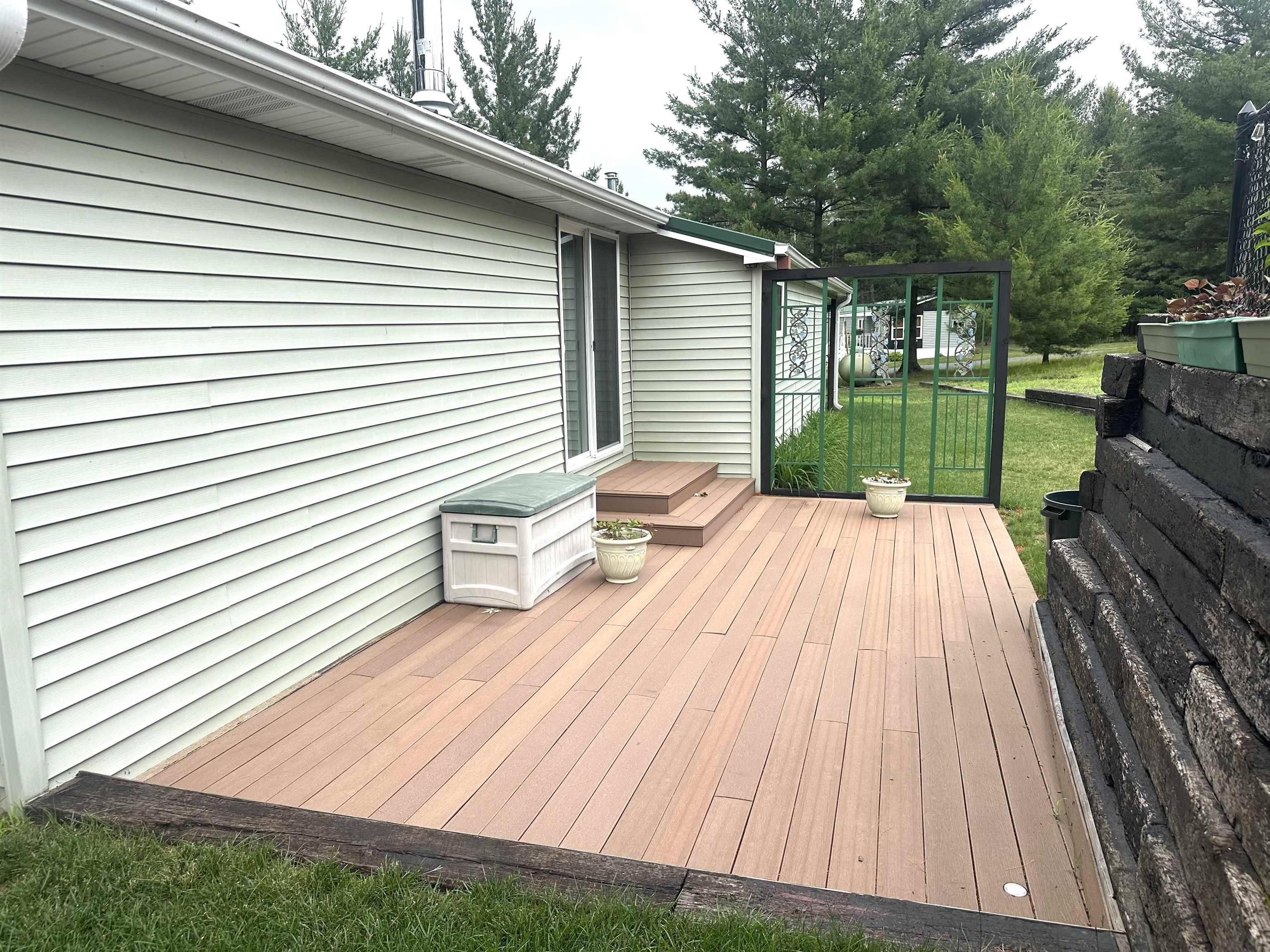 Friendship, Wisconsin 53934, United States, 2 Bedrooms Bedrooms, ,1 BathroomBathrooms,Residential,Active,184478