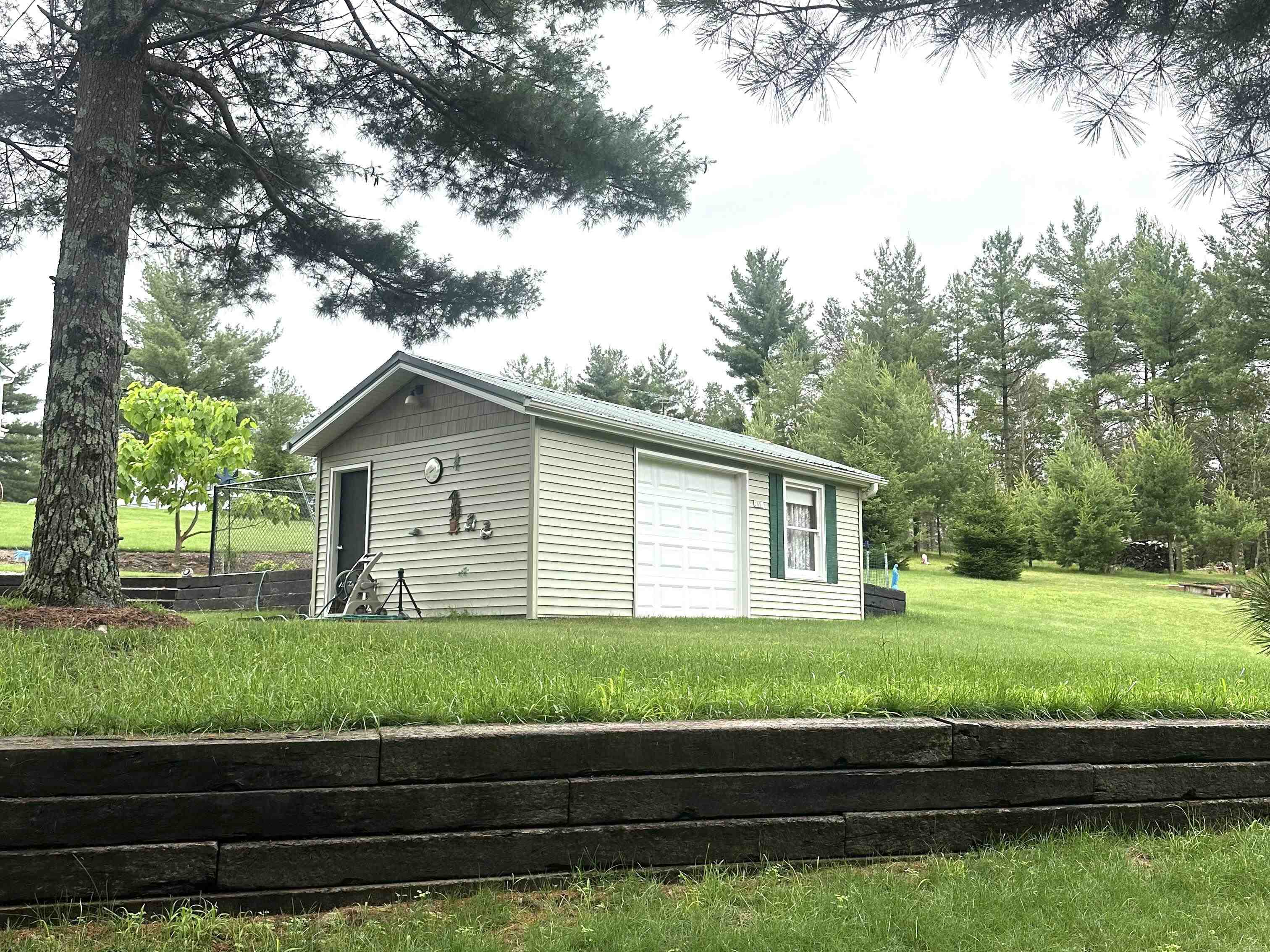 Friendship, Wisconsin 53934, United States, 2 Bedrooms Bedrooms, ,1 BathroomBathrooms,Residential,Active,184478