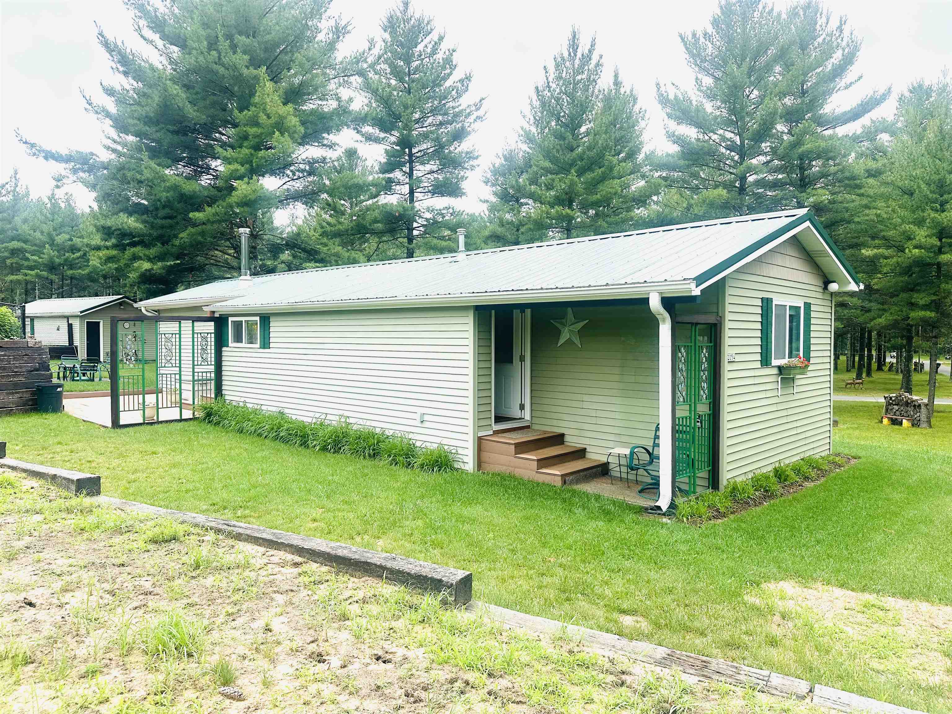 Friendship, Wisconsin 53934, United States, 2 Bedrooms Bedrooms, ,1 BathroomBathrooms,Residential,Active,184478