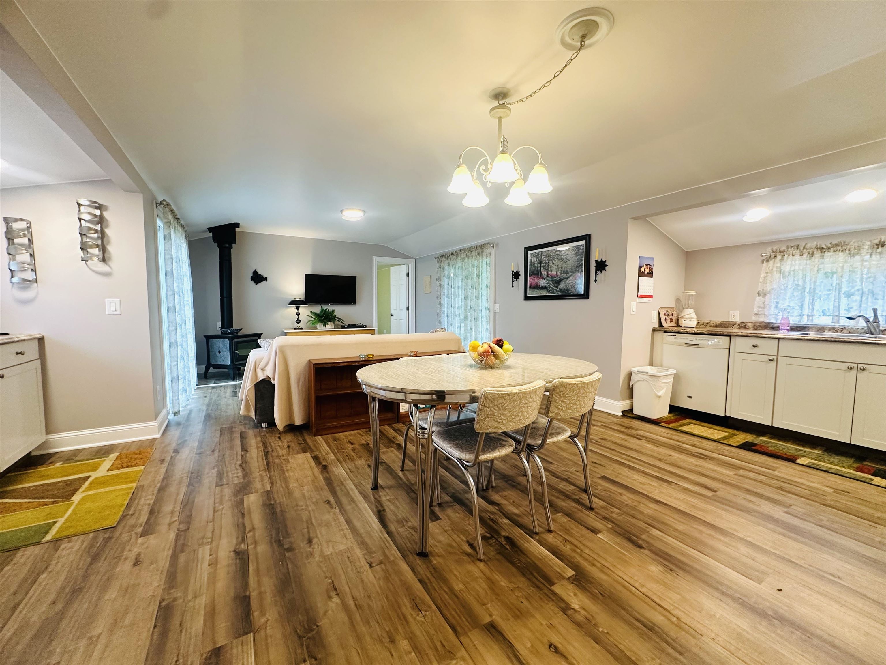 Friendship, Wisconsin 53934, United States, 2 Bedrooms Bedrooms, ,1 BathroomBathrooms,Residential,Active,184478