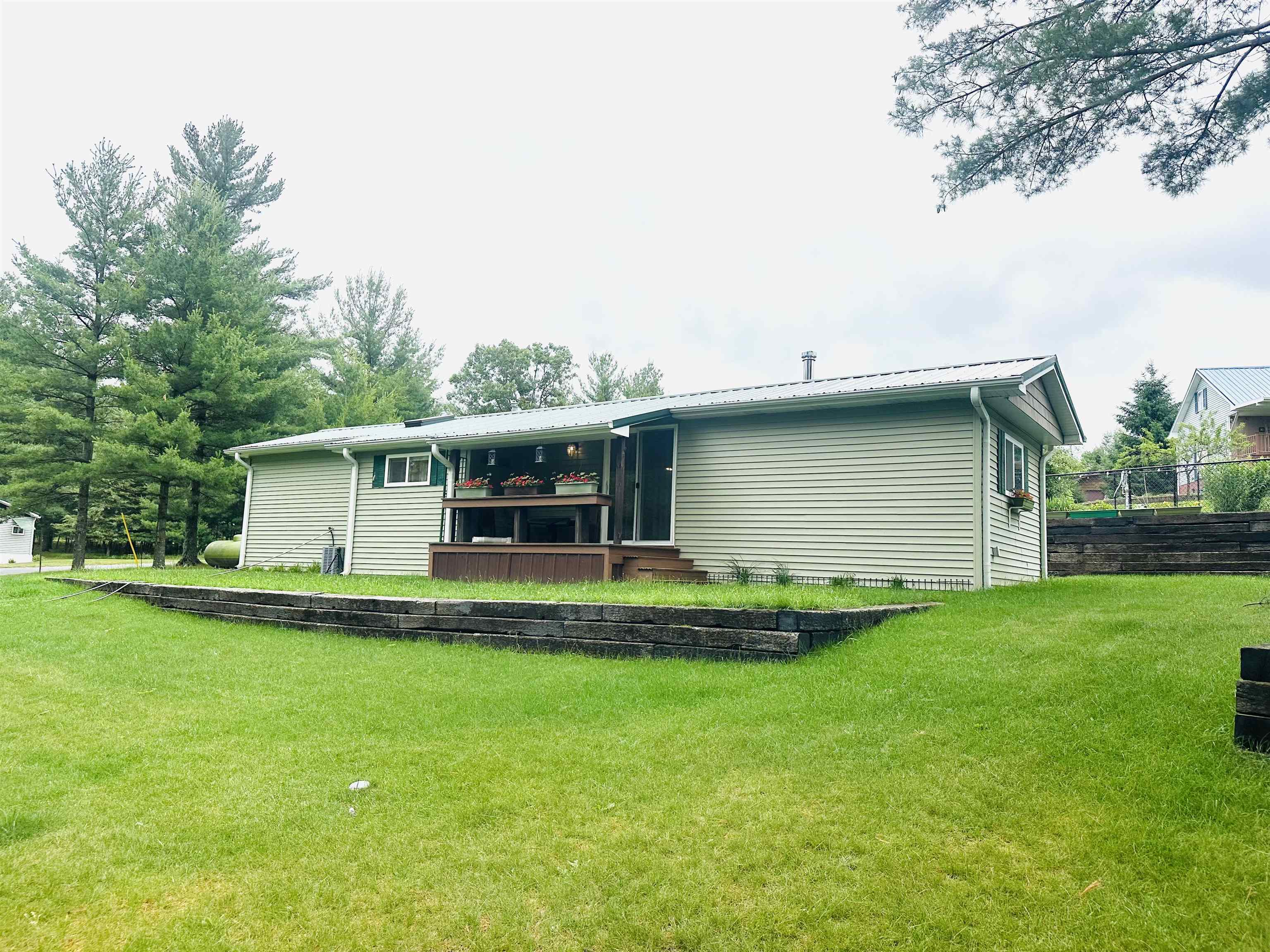 Friendship, Wisconsin 53934, United States, 2 Bedrooms Bedrooms, ,1 BathroomBathrooms,Residential,Active,184478