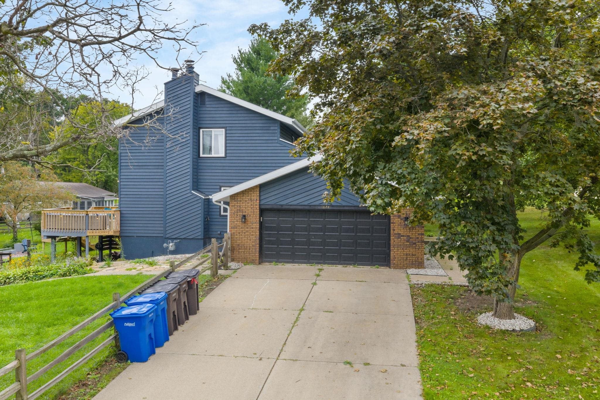 1074 Tinkham Trail