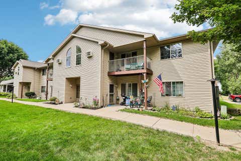Photo of 347 Starkweather Drive 347 #347, Beaver Dam, WI 53916 (MLS # 2030523)