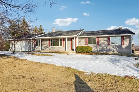Photo of 1070 Hageman Road, Belleville, WI 53508 (MLS # 2016527)