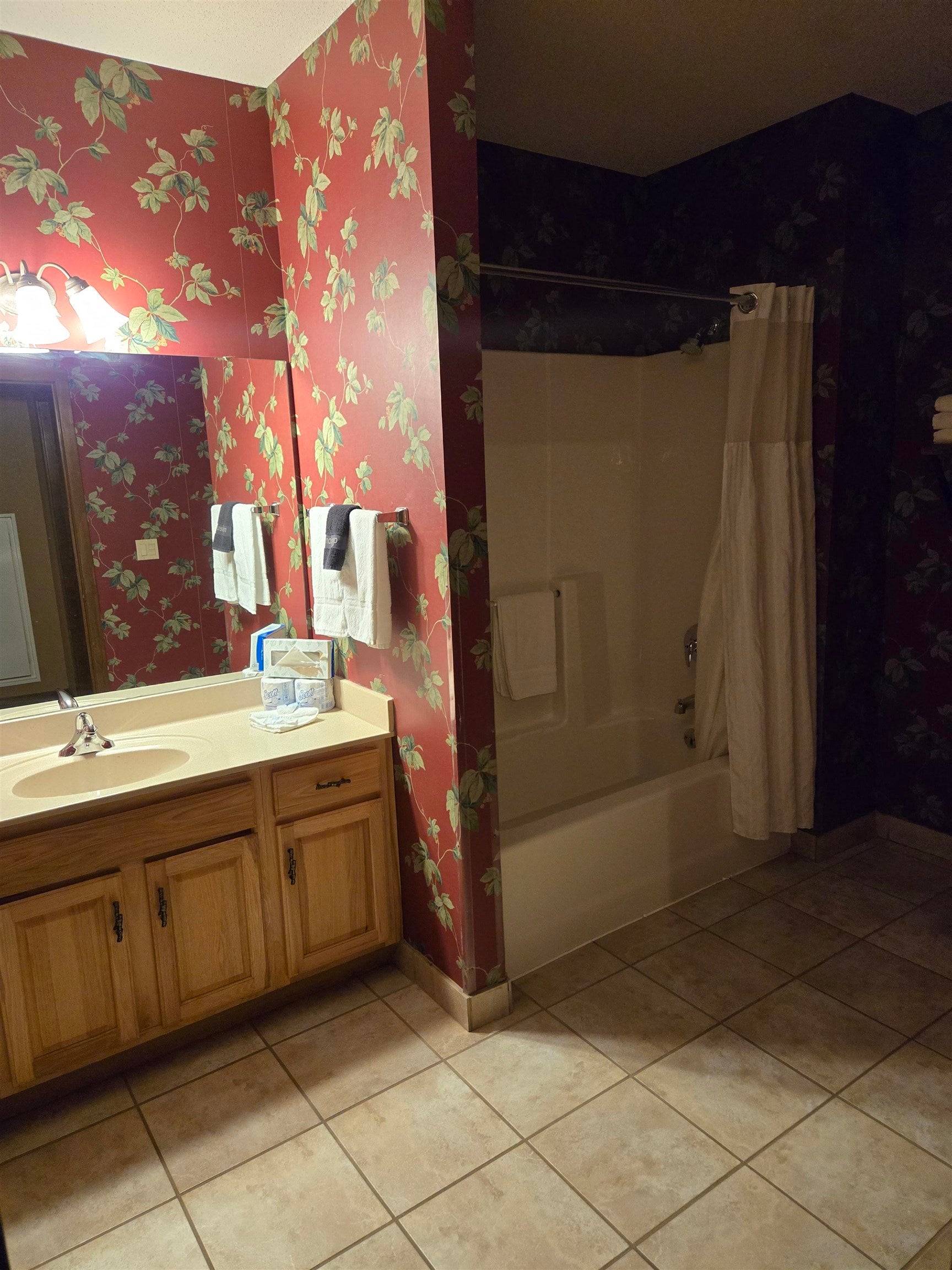 350 E Hiawatha Drive 222