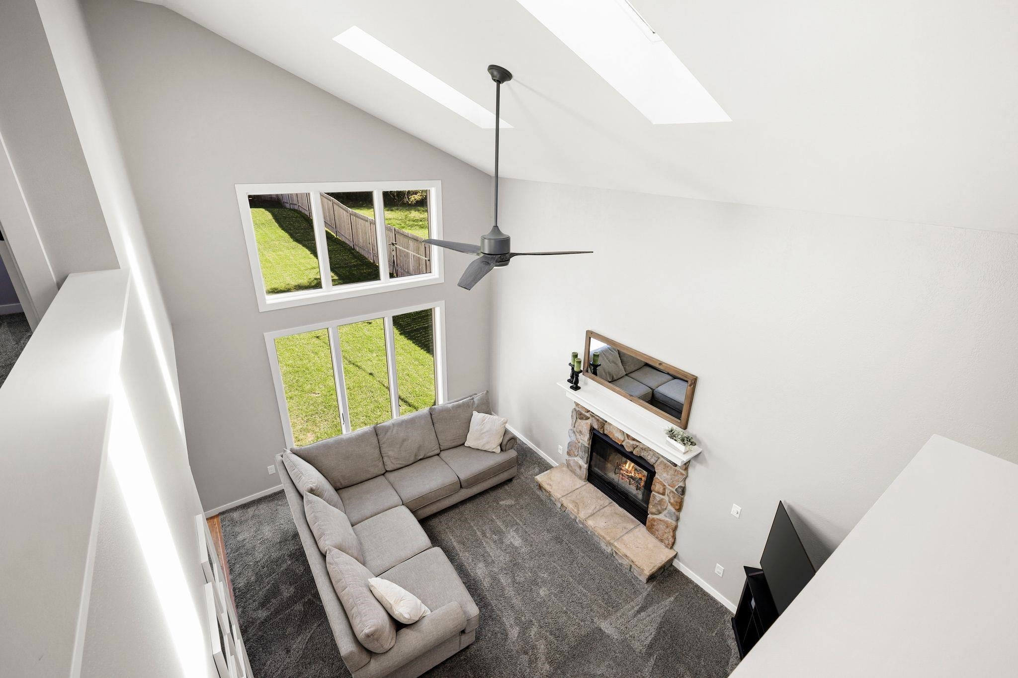 3137 Bradbury Road