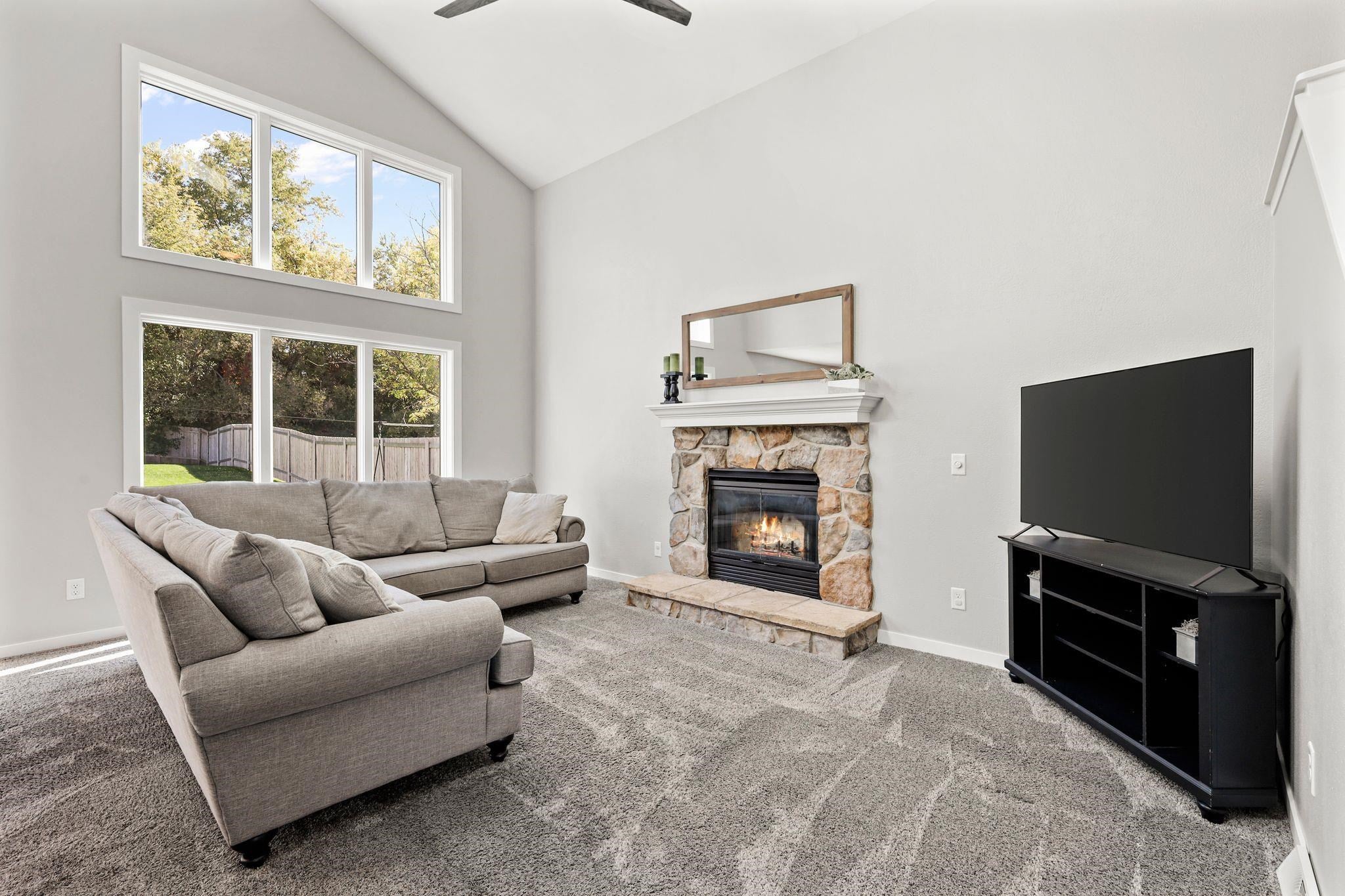 3137 Bradbury Road