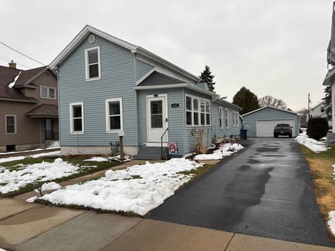 Photo of 432 W 11th Avenue, Oshkosh, WI 54902 (MLS # 2014604)