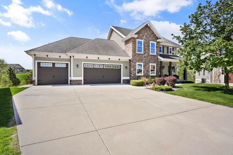 Photo of 245 Stone Bridge Circle, Deerfield, WI 53531 (MLS # 2022419)