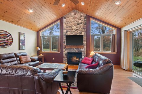 Tiny photo for 389 Cog Hill Court 6 #6, Nekoosa, WI 54457 (MLS # 2012533)