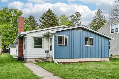 Photo of 309 S 2nd Street, Mount Horeb, WI 53572 (MLS # 2022873)