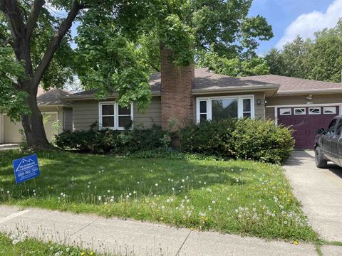 Photo of 1740 Park Street, Middleton, WI 53562 (MLS # 2012668)