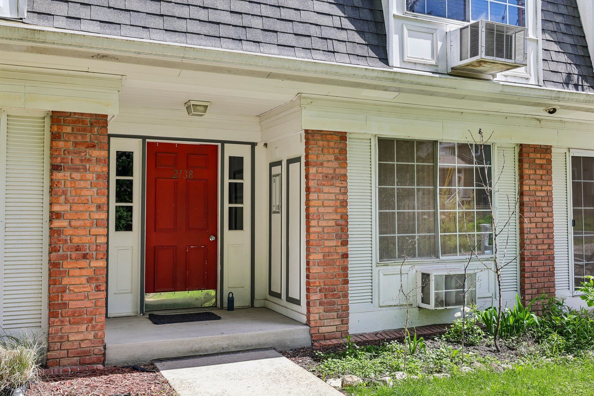 2138 Allen Boulevard 3