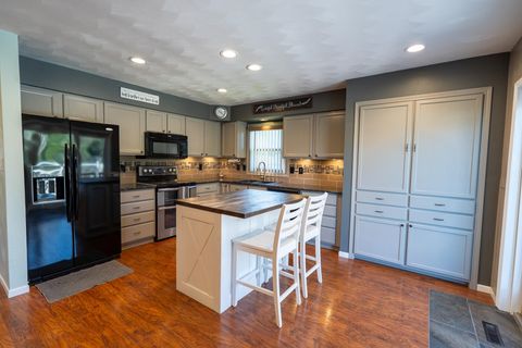 Photo of 303 N Summit Street, Albany, WI 53502 (MLS # 2020153)