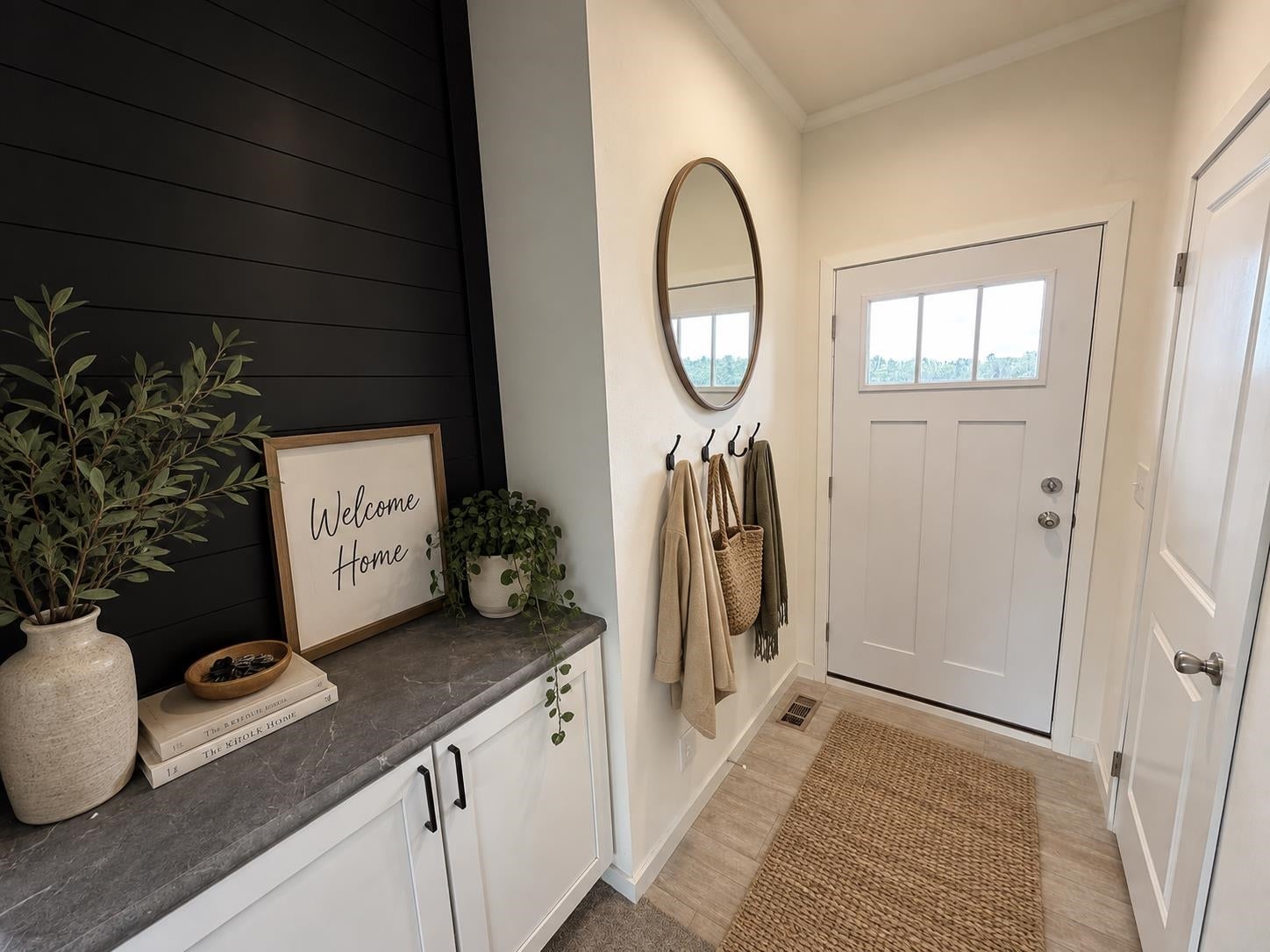 303 11th Avenue - Photo 2
