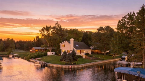Photo of W4292 Red Oak Court, Mauston, WI 53948 (MLS # 2033637)