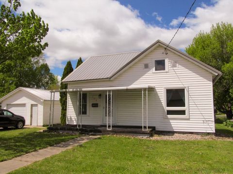 Photo of 115 S Grand Street, Livingston, WI 53554 (MLS # 2023247)