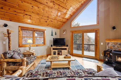 Tiny photo for 4050 County Road Y, Dodgeville, WI 53533 (MLS # 2012641)